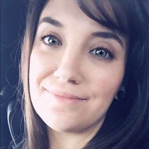 Meet your Posher, Kendra